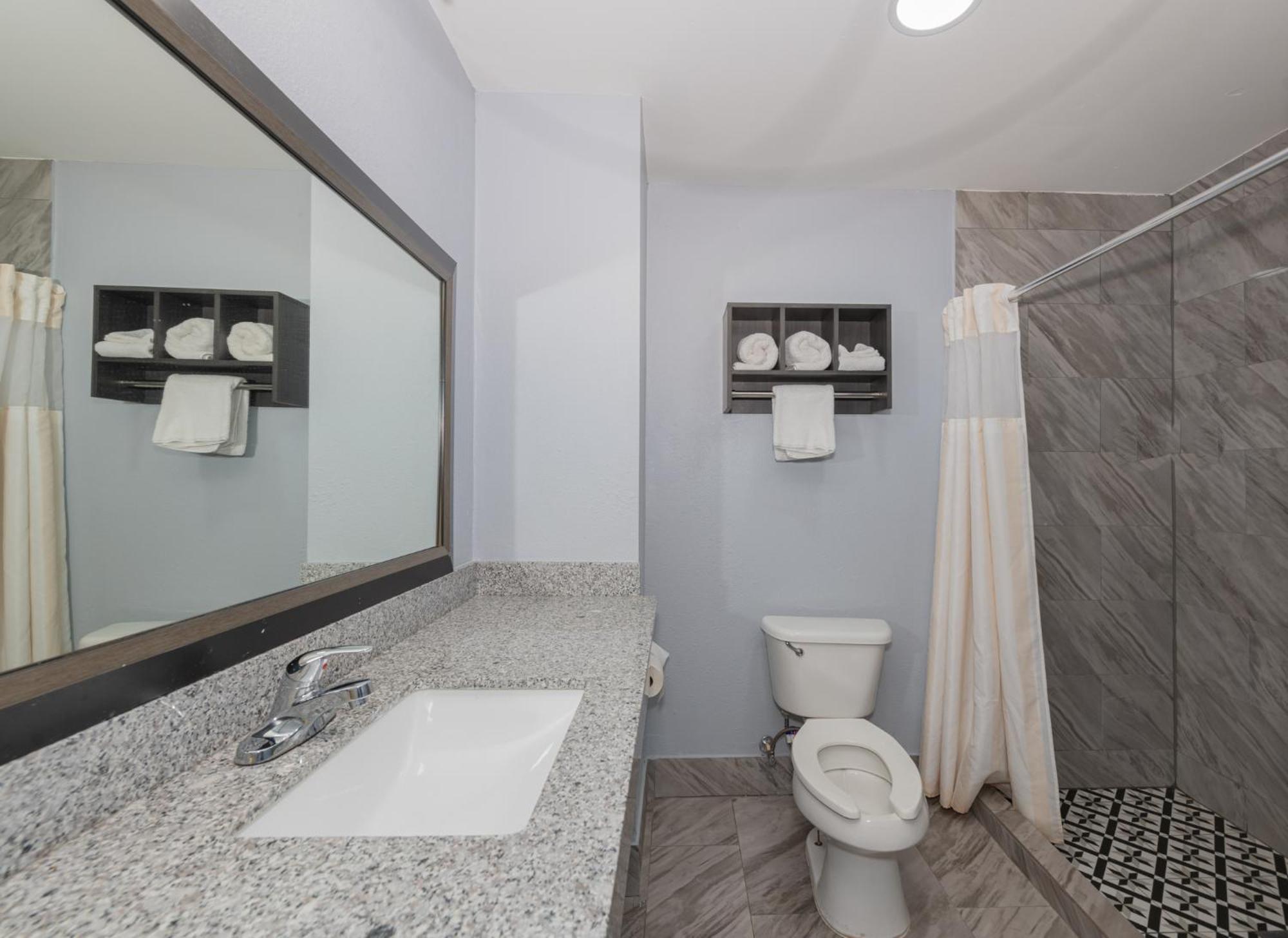 Jamestown Inn & Suites ريفرديل المظهر الخارجي الصورة